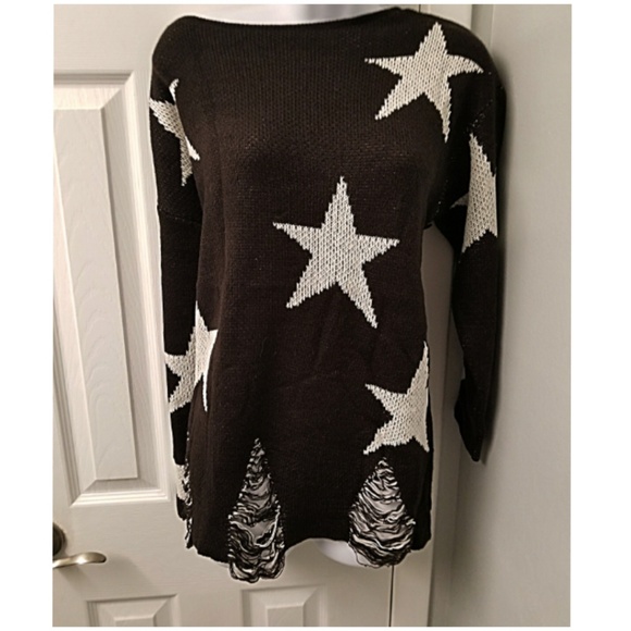 Last medium one..Off shoulder star sweater - Picture 6 of 8